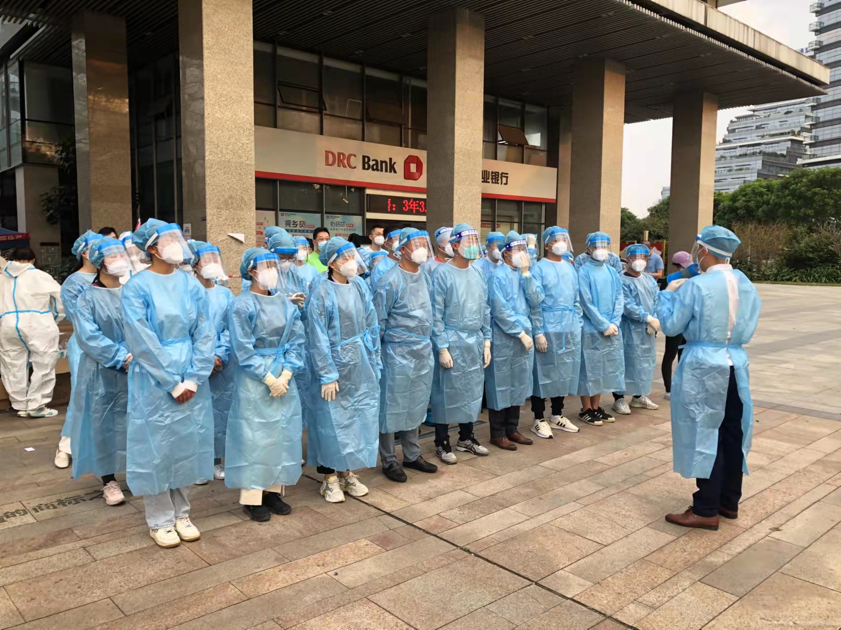 抗疫保卫战，亿万先生MR一向在！