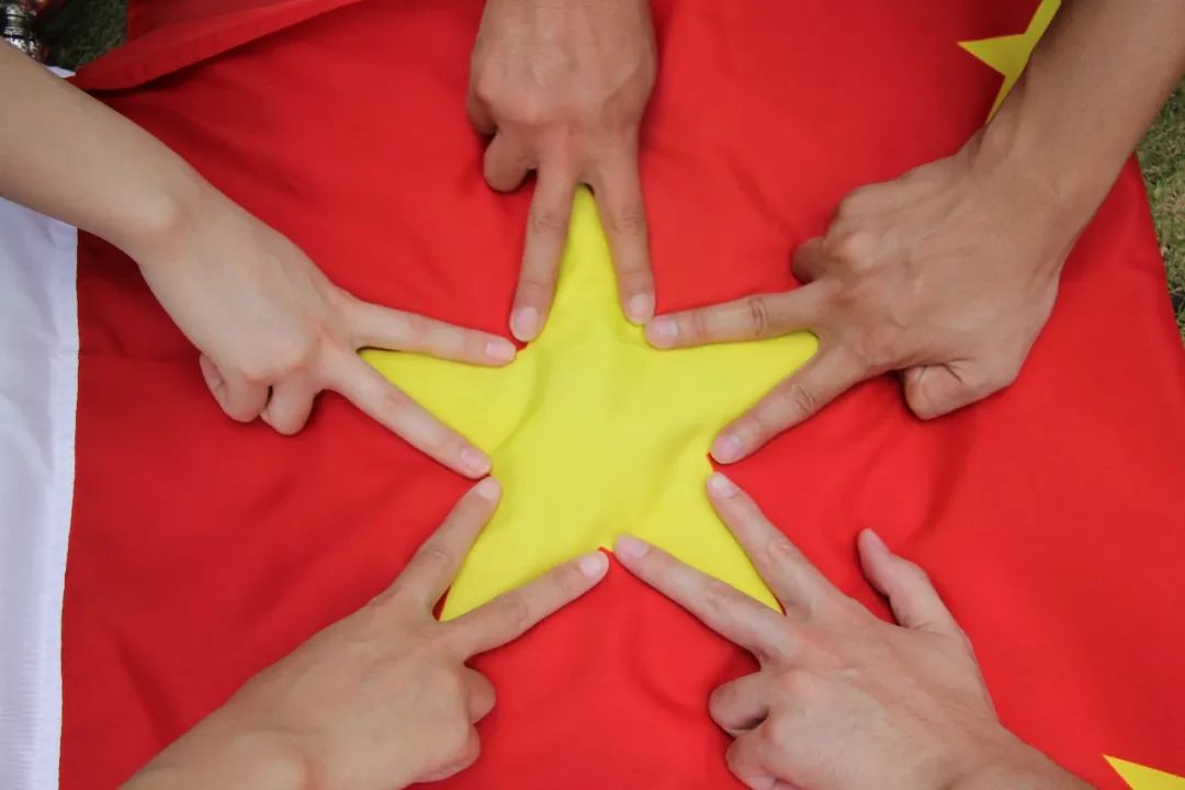 亿万先生MR12周年征文丨二等奖《立功新时期 亿万先生MR书青春》